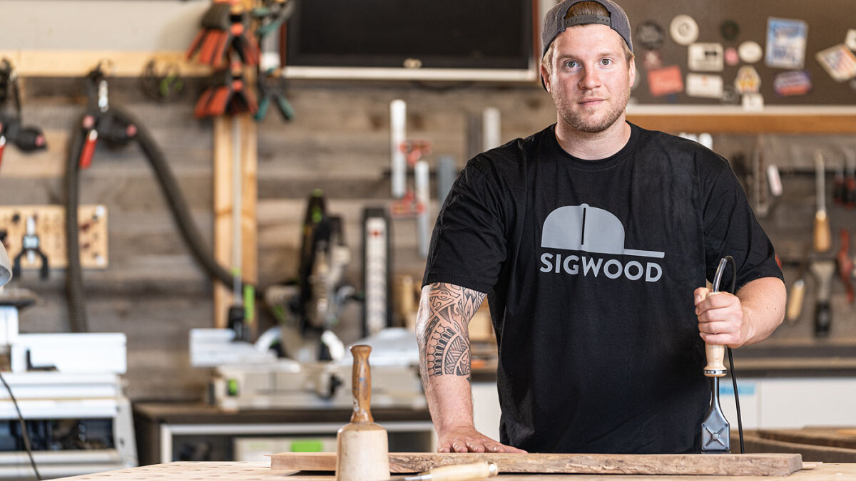 SIGWOOD T-Shirt